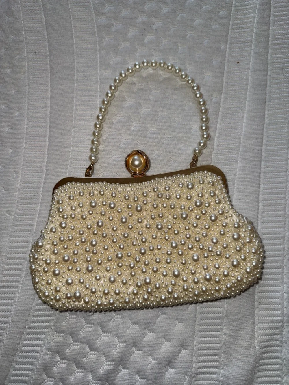 Pearl-Embellished Cream Evening Clutch - Elegant Pearl Handle